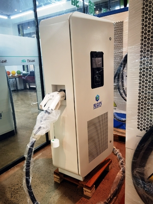 अच्छी कीमत CCS1 240kW दोहरी बंदूक डीसी इलेक्ट्रिक वाहन चार्जिंग स्टेशन ऑनलाइन