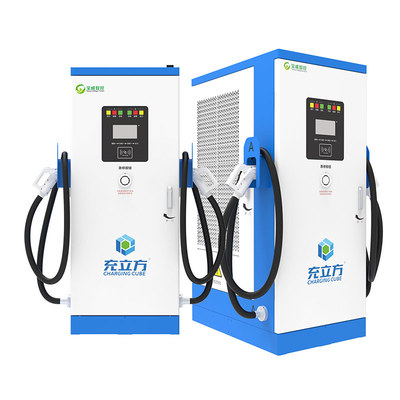 अच्छी कीमत 120KW उच्च प्रदर्शन DC EV चार्जर स्टेशन 200A द्विदिशात्मक ऑनलाइन
